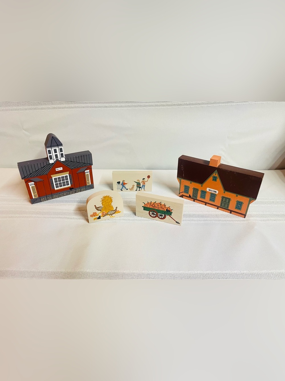 The Cat’s Meow Wooden Fall Themed Village Buildings & Wagon Decor Set ‘80s & ‘90